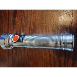 Vintage Flashlight Eveready Energizer 7.5in Union Carbide Chrome New York, Works